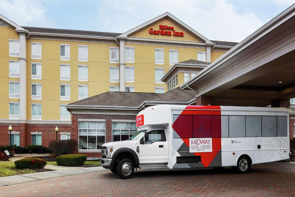 11 Convenient Hotels Near Chicago Midway Airport (MDW)